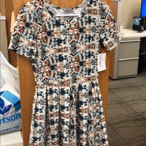 Multi colored M Amelia NWT